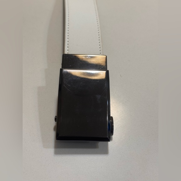 Nextbelt Mens Ratchet Golf Belt White With Gun Metal Buckle CUT TO SIZE 32" - Picture 2 of 10